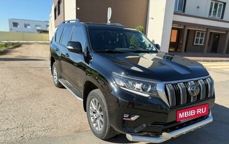 Toyota Land Cruiser Prado 150 рестайлинг 2, 2017 год, 5 200 000 рублей, 23 фотография