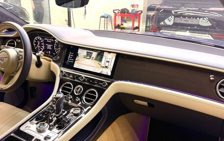 Bentley Continental GT III, 2021 год, 18 900 000 рублей, 8 фотография