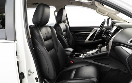 Mitsubishi Pajero Sport III рестайлинг, 2018 год, 3 148 097 рублей, 9 фотография