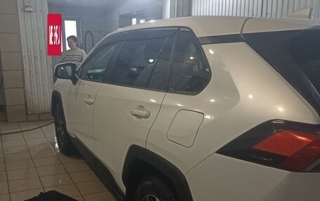 Toyota RAV4, 2021 год, 3 500 000 рублей, 3 фотография