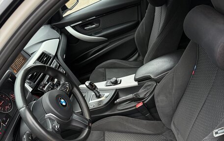 BMW 3 серия, 2016 год, 2 400 000 рублей, 16 фотография