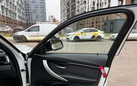 BMW 3 серия, 2016 год, 2 400 000 рублей, 19 фотография