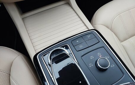 Mercedes-Benz GLE, 2017 год, 4 200 000 рублей, 14 фотография