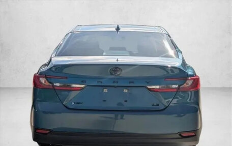 Toyota Camry, 2025 год, 5 500 000 рублей, 4 фотография