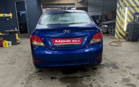 Hyundai Solaris II рестайлинг, 2012 год, 460 000 рублей, 11 фотография