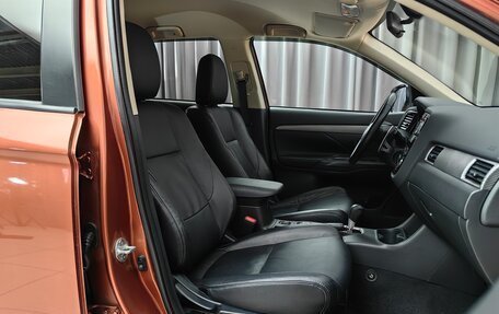 Mitsubishi Outlander III рестайлинг 3, 2012 год, 1 588 000 рублей, 6 фотография