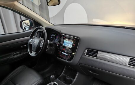 Mitsubishi Outlander III рестайлинг 3, 2012 год, 1 588 000 рублей, 12 фотография