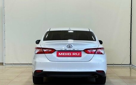 Toyota Camry, 2018 год, 2 567 000 рублей, 8 фотография