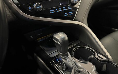 Toyota Camry, 2018 год, 2 567 000 рублей, 18 фотография