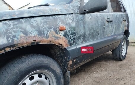 Chevrolet Niva I рестайлинг, 2004 год, 410 000 рублей, 11 фотография