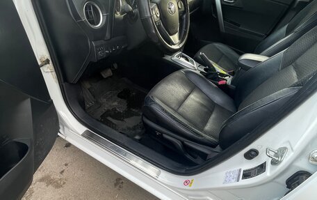 Toyota Auris II, 2013 год, 1 165 000 рублей, 12 фотография