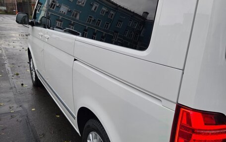 Volkswagen Multivan T6 рестайлинг, 2021 год, 6 500 000 рублей, 6 фотография