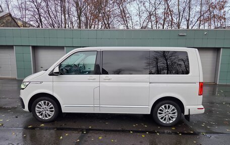 Volkswagen Multivan T6 рестайлинг, 2021 год, 6 500 000 рублей, 8 фотография