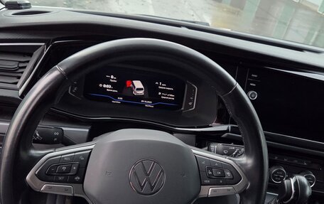 Volkswagen Multivan T6 рестайлинг, 2021 год, 6 500 000 рублей, 25 фотография