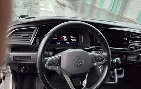 Volkswagen Multivan T6 рестайлинг, 2021 год, 6 500 000 рублей, 26 фотография