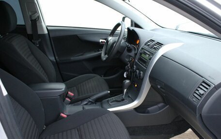 Toyota Corolla, 2011 год, 1 225 000 рублей, 8 фотография