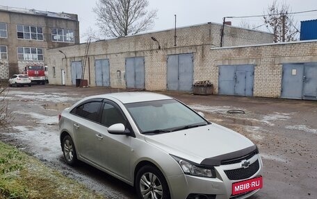 Chevrolet Cruze II, 2012 год, 590 000 рублей, 3 фотография