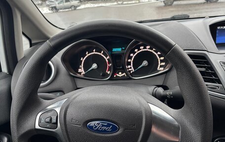 Ford Fiesta, 2015 год, 770 000 рублей, 9 фотография