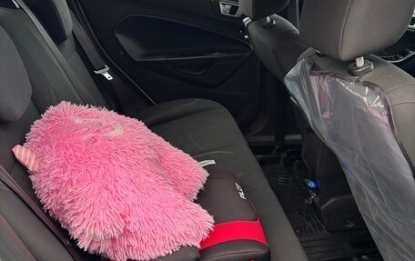 Ford Fiesta, 2015 год, 770 000 рублей, 10 фотография