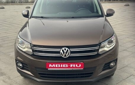 Volkswagen Tiguan I, 2015 год, 2 100 000 рублей, 6 фотография