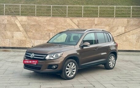 Volkswagen Tiguan I, 2015 год, 2 100 000 рублей, 3 фотография