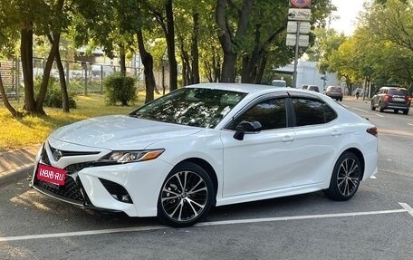 Toyota Camry, 2019 год, 2 350 000 рублей, 3 фотография