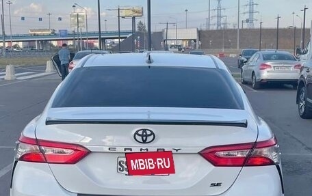 Toyota Camry, 2019 год, 2 350 000 рублей, 6 фотография