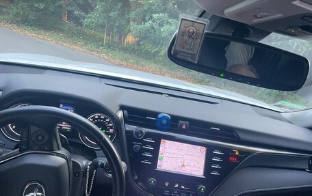 Toyota Camry, 2019 год, 2 350 000 рублей, 11 фотография