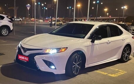 Toyota Camry, 2019 год, 2 350 000 рублей, 9 фотография