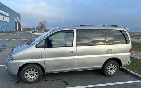 Hyundai Starex I рестайлинг, 2003 год, 595 000 рублей, 3 фотография