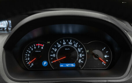 Toyota Voxy III, 2019 год, 2 395 000 рублей, 13 фотография