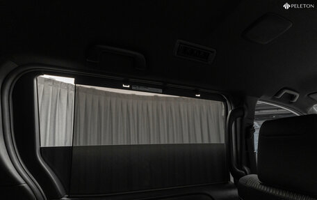 Toyota Voxy III, 2019 год, 2 395 000 рублей, 18 фотография