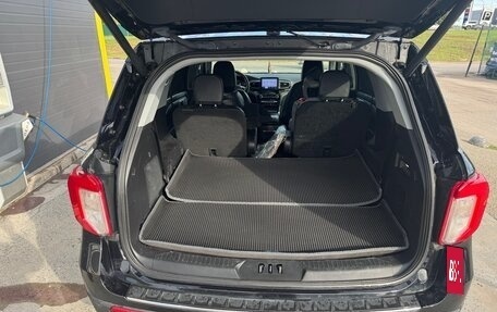 Ford Explorer VI, 2021 год, 2 600 000 рублей, 2 фотография