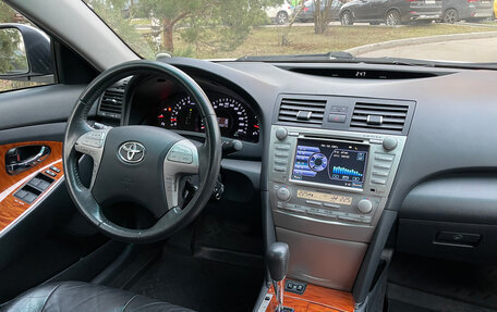 Toyota Camry, 2010 год, 1 740 000 рублей, 16 фотография