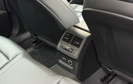 Audi A4, 2019 год, 2 700 000 рублей, 14 фотография