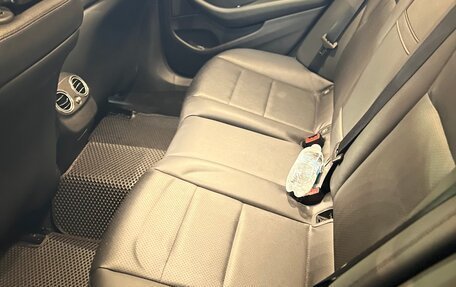 Mercedes-Benz E-Класс, 2018 год, 3 050 000 рублей, 7 фотография