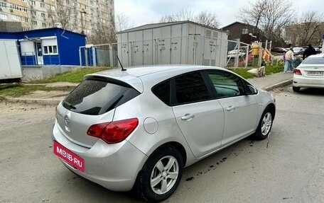 Opel Astra J, 2010 год, 670 000 рублей, 5 фотография