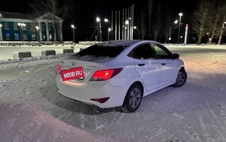 Hyundai Solaris II рестайлинг, 2014 год, 950 000 рублей, 4 фотография