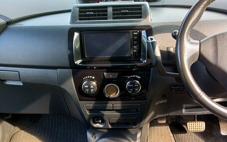 Toyota bB II рестайлинг, 2015 год, 1 000 000 рублей, 14 фотография