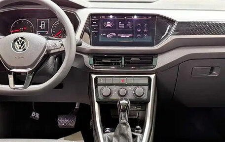 Volkswagen T-Cross I, 2021 год, 1 400 155 рублей, 20 фотография