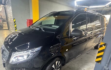 Mercedes-Benz Vito, 2021 год, 7 800 000 рублей, 3 фотография