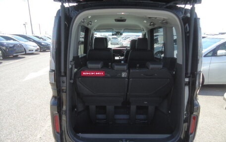 Honda Stepwgn IV, 2019 год, 3 000 000 рублей, 13 фотография