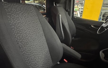 Mercedes-Benz Vito, 2021 год, 7 800 000 рублей, 14 фотография