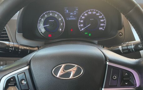 Hyundai Solaris II рестайлинг, 2011 год, 630 000 рублей, 9 фотография