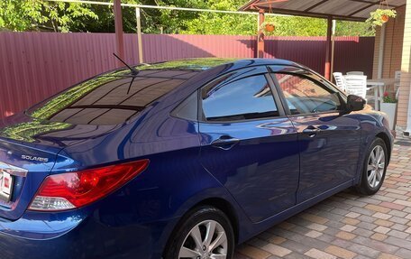 Hyundai Solaris II рестайлинг, 2011 год, 630 000 рублей, 5 фотография