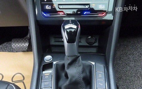 Volkswagen Tiguan II, 2021 год, 2 866 000 рублей, 9 фотография