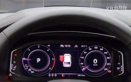 Volkswagen Tiguan II, 2021 год, 2 866 000 рублей, 5 фотография