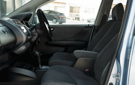 Honda Fit III, 2001 год, 420 000 рублей, 17 фотография