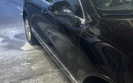 Volkswagen Touareg III, 2011 год, 1 900 000 рублей, 3 фотография