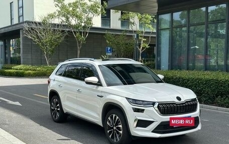 Skoda Kodiaq, 2024 год, 3 490 000 рублей, 3 фотография